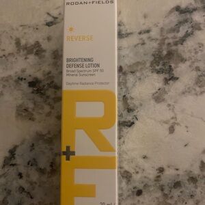 Rodan + Fields Reverse Brightening Defense Lotion